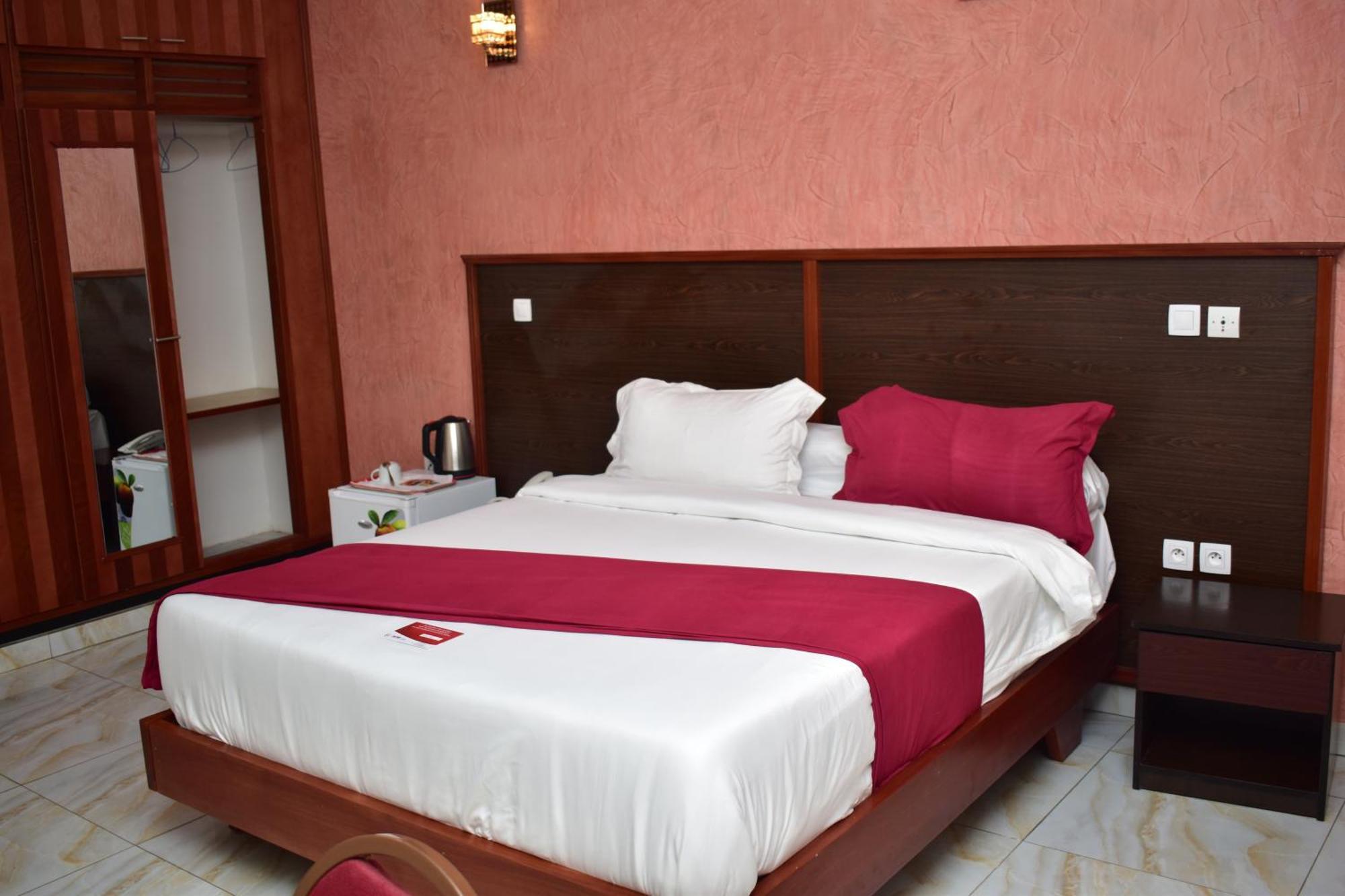 Safyad Hotel ยาอุนเด ภายนอก รูปภาพ